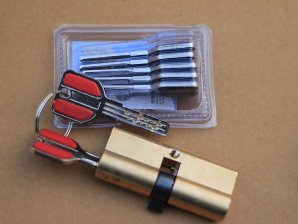 谢家集24小时上门开锁公司